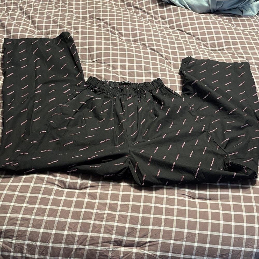 Balenciaga logo repeat pajama pants- size 44 - Picture 2 of 11